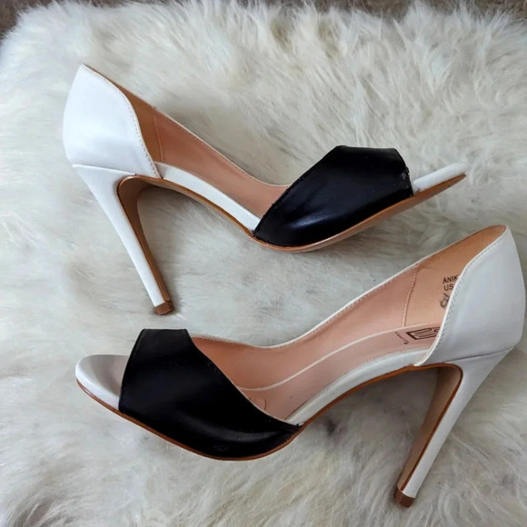 Signature Shoes - B/W heels